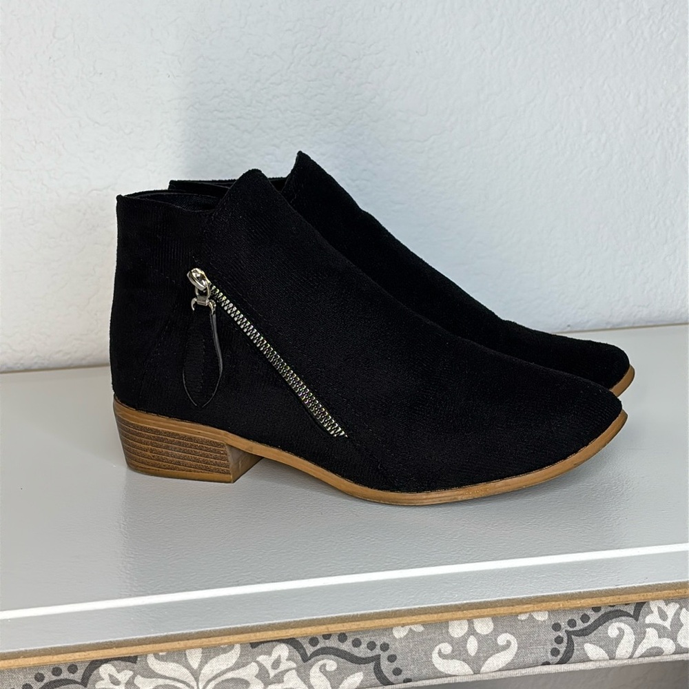 Ankle Boot - Black Size 40 (8.5) - Picture 3 of 11